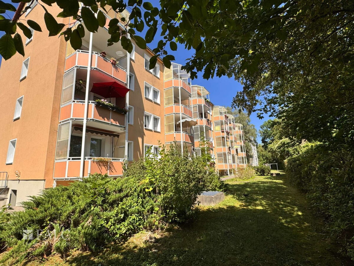 Hausrückseite