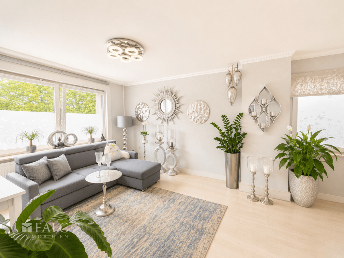 Mit großen Fenstern und viel Licht! (Wohnung 120m2)