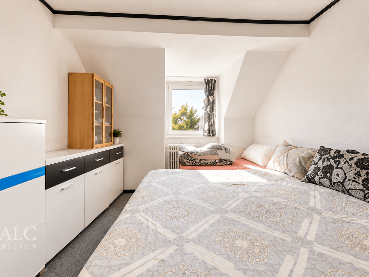 Schlafzimmer - DG