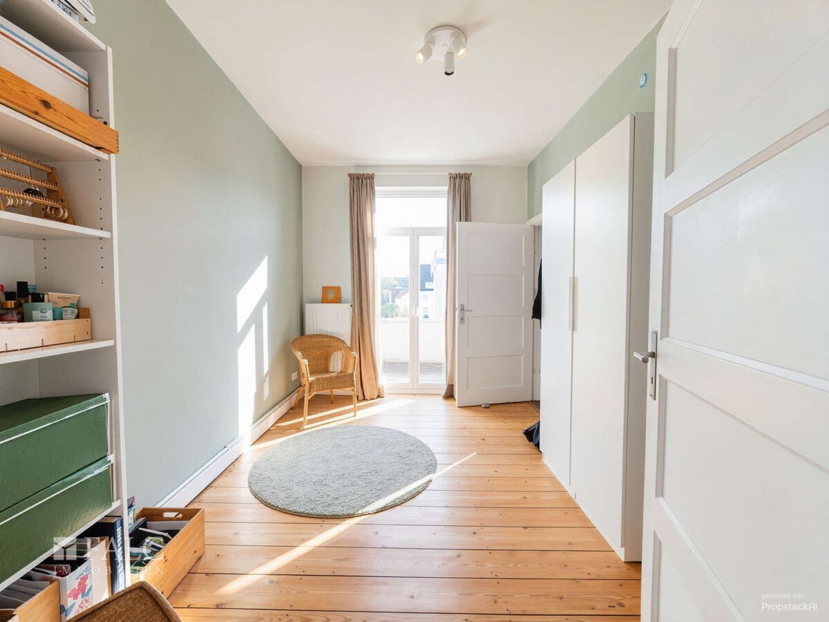 OG-Ankleide mit Zugang Balkon