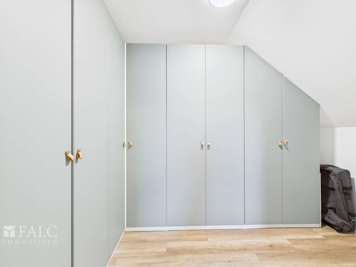 Begehbarer Kleiderschrank