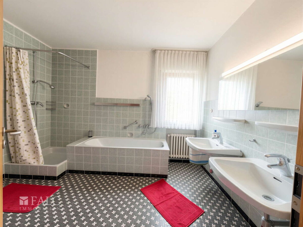 Badezimmer - (KI generiert)