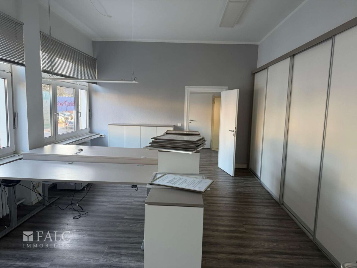 Büro 1