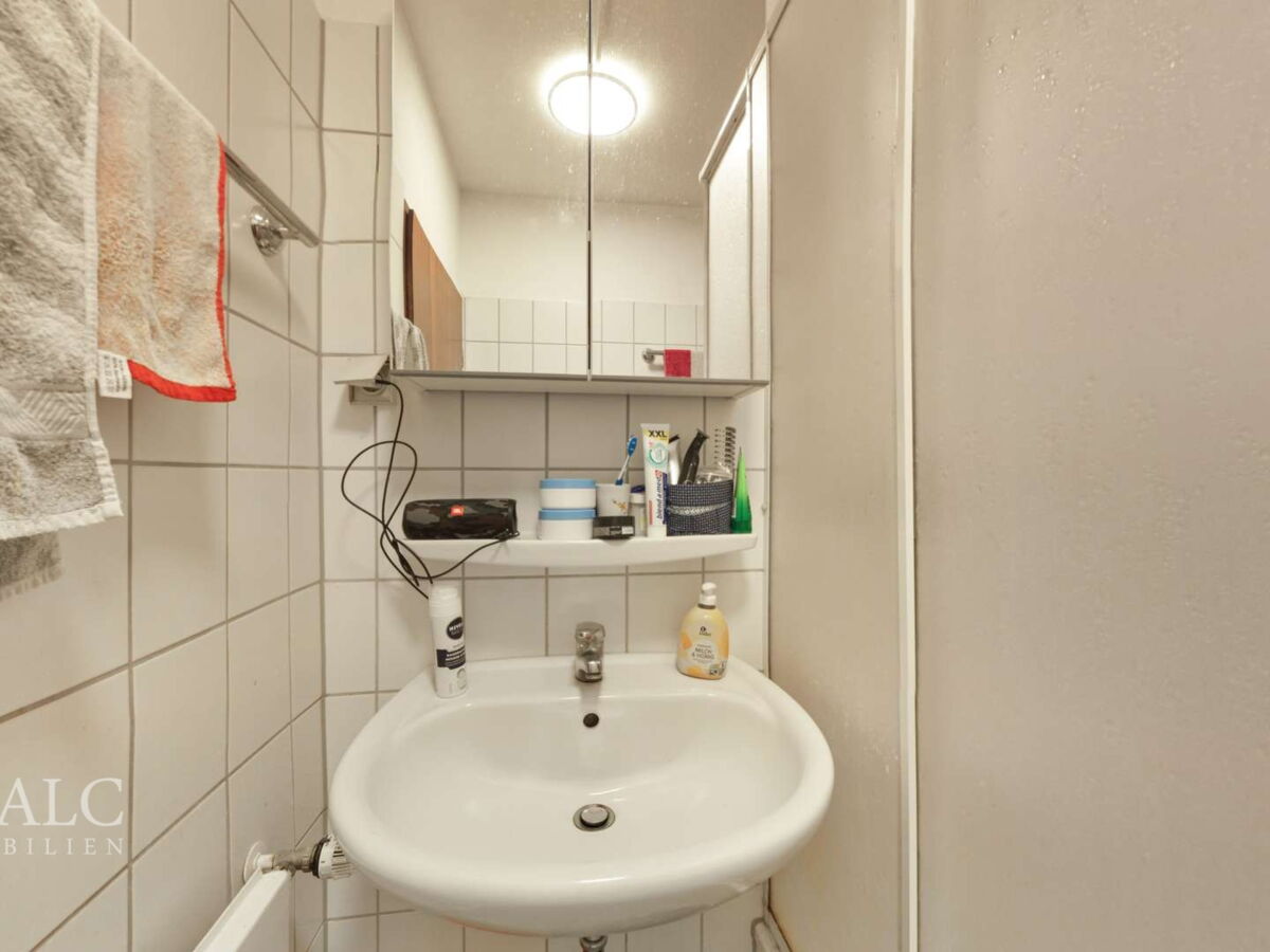 Wohnung Links Badezimmer 1_1