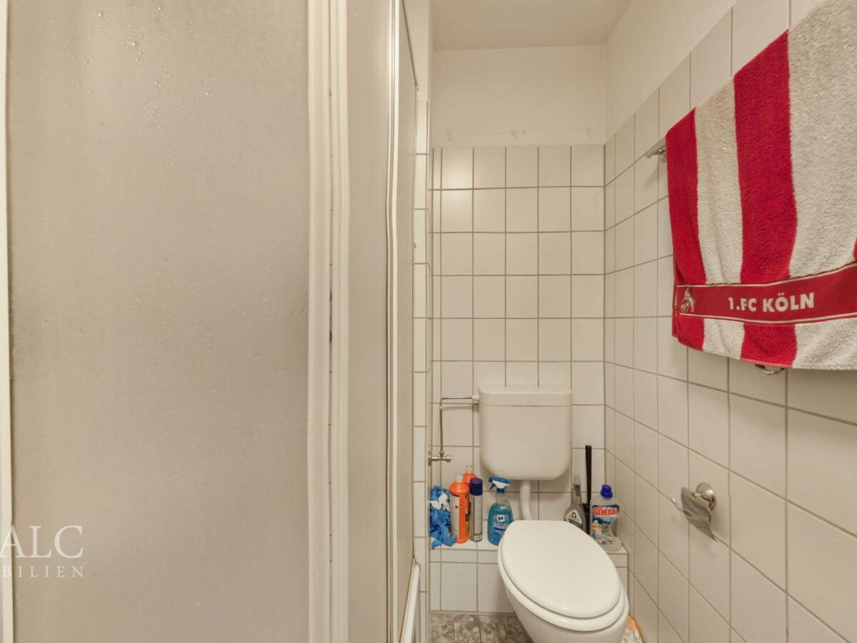 Wohnung Links Badezimmer 1_2
