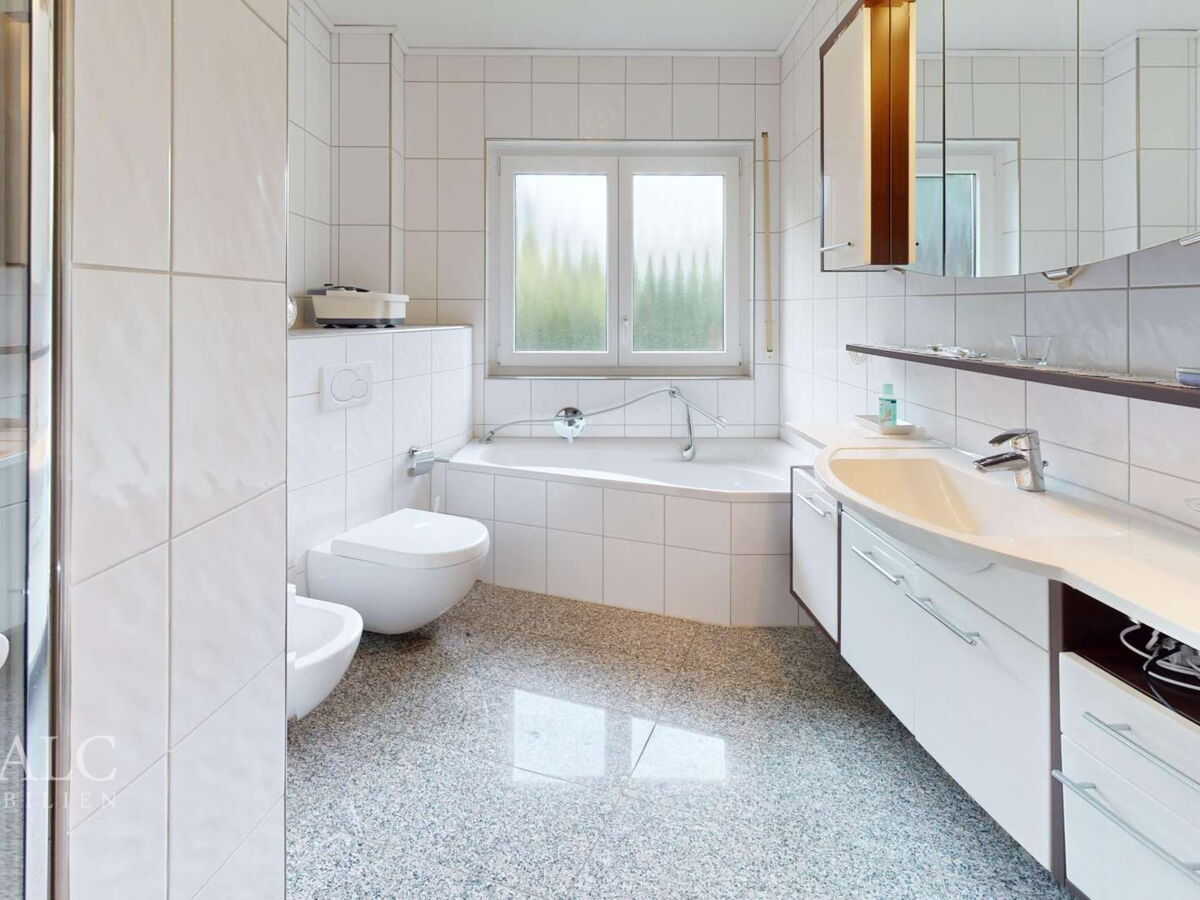 Badezimmer EG
