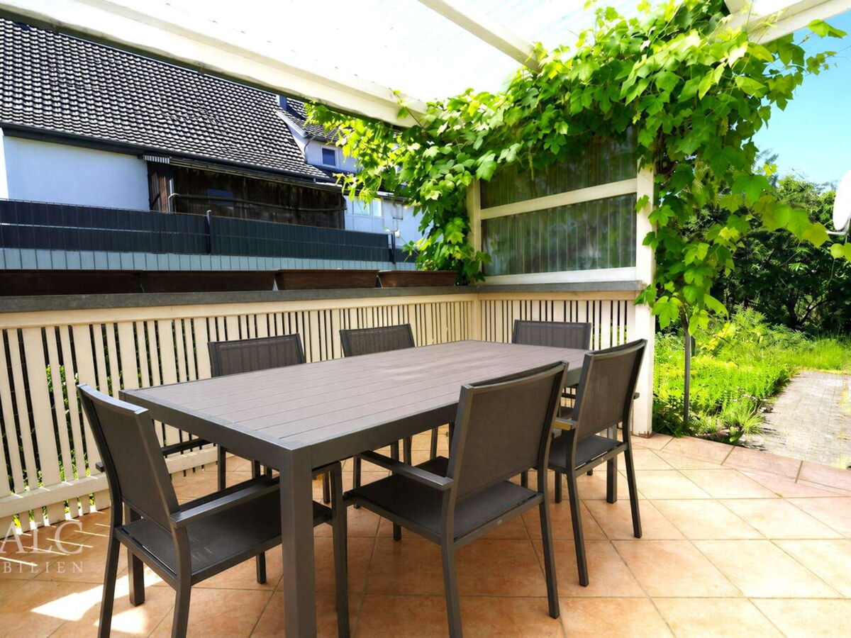 Terrasse EG (Zugang Küche)