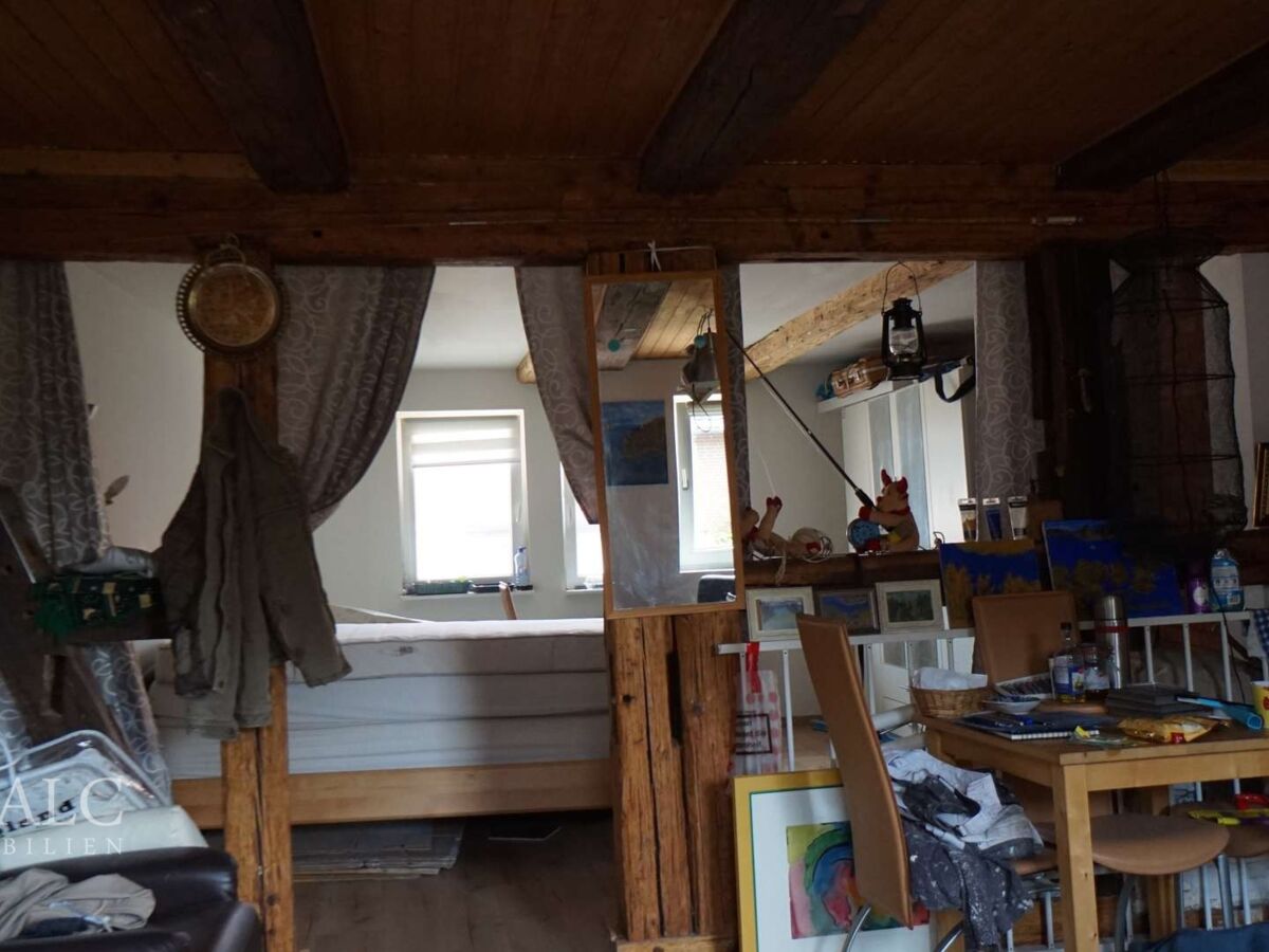 Zimmer mit Fachwerk OG