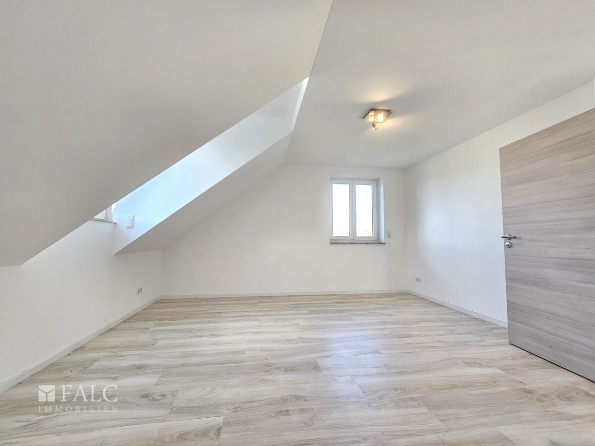 2. Schlafzimmer Dachgeschoss 