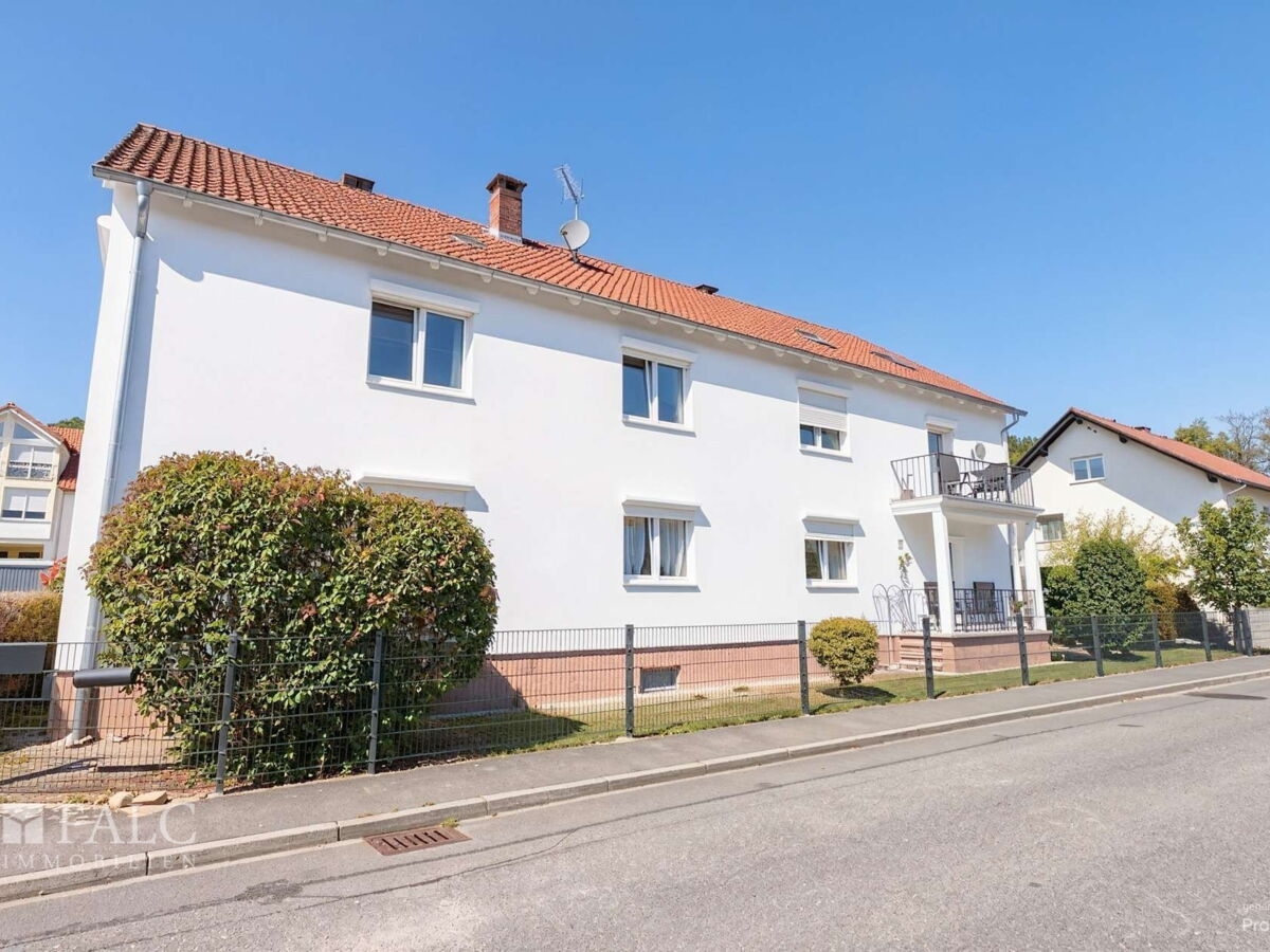 Außenansicht-Straßenseite - (KI generiert)