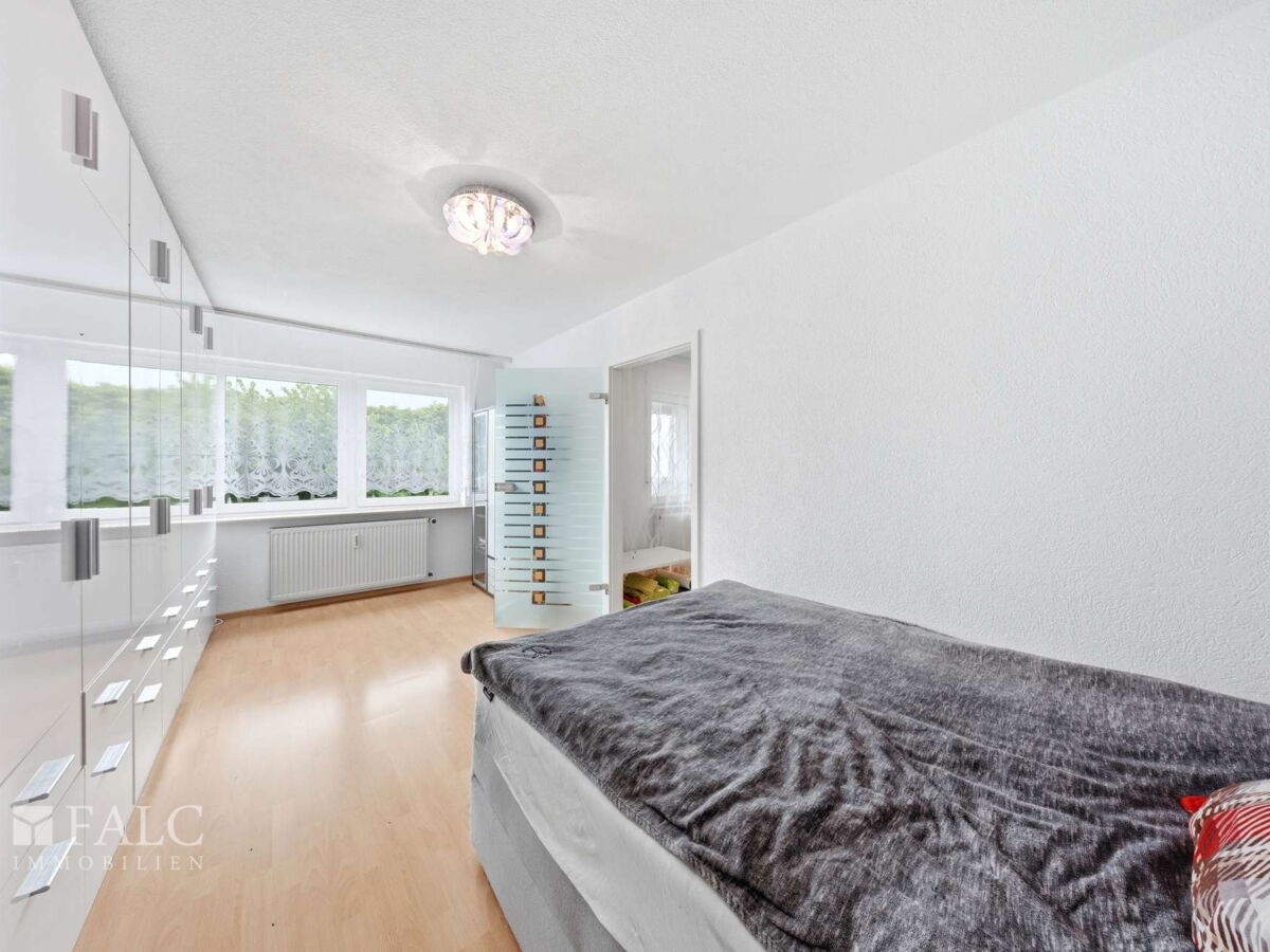 OG Schlafzimmer 1