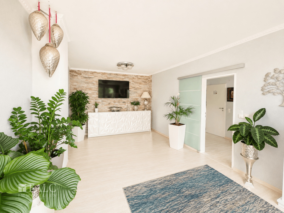 Großzügiges Wohnzimmer (Wohnung 120m2)