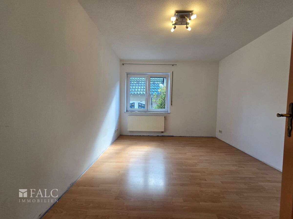 Zimmer 1EG