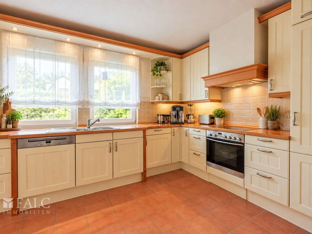 Hochwertige Einbauküche