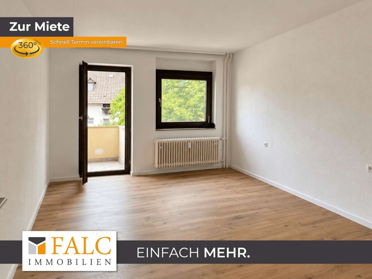 Helles Schlafzimmer mit Balkon
