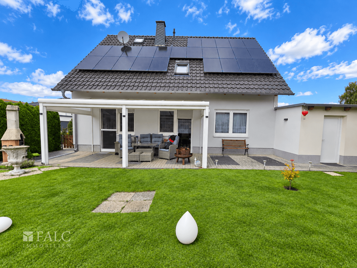 Hausansicht Gartenseite