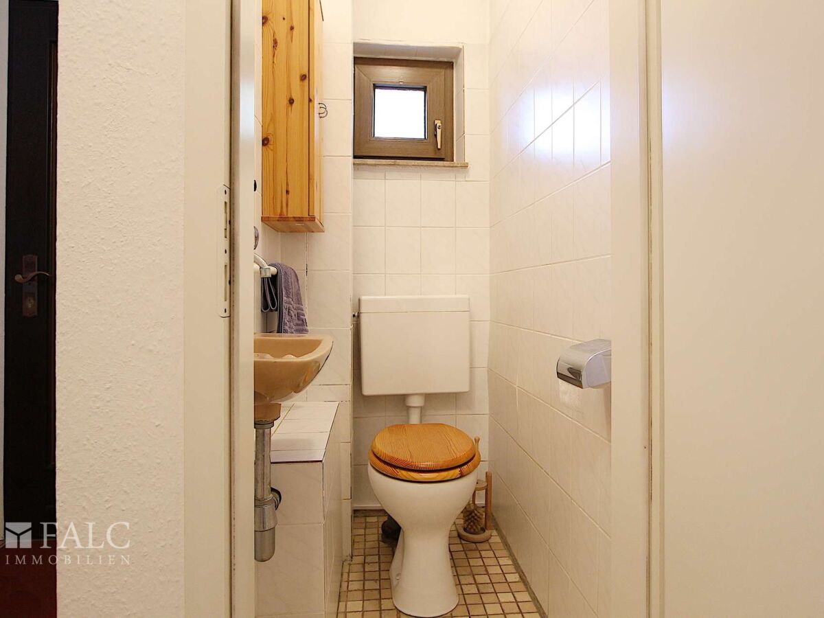 Gäste-WC im Erdgeschoss