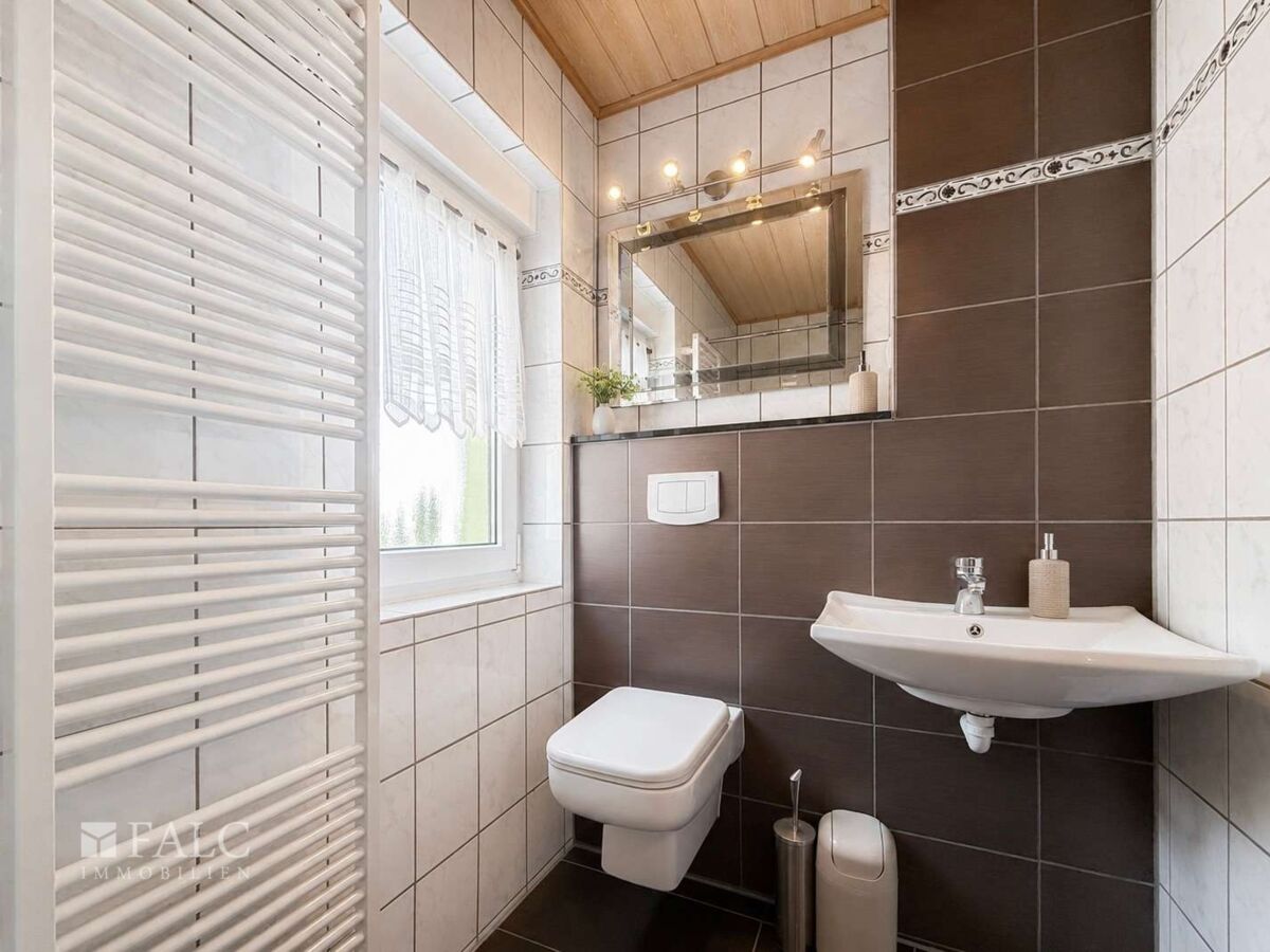 Badezimmer EG