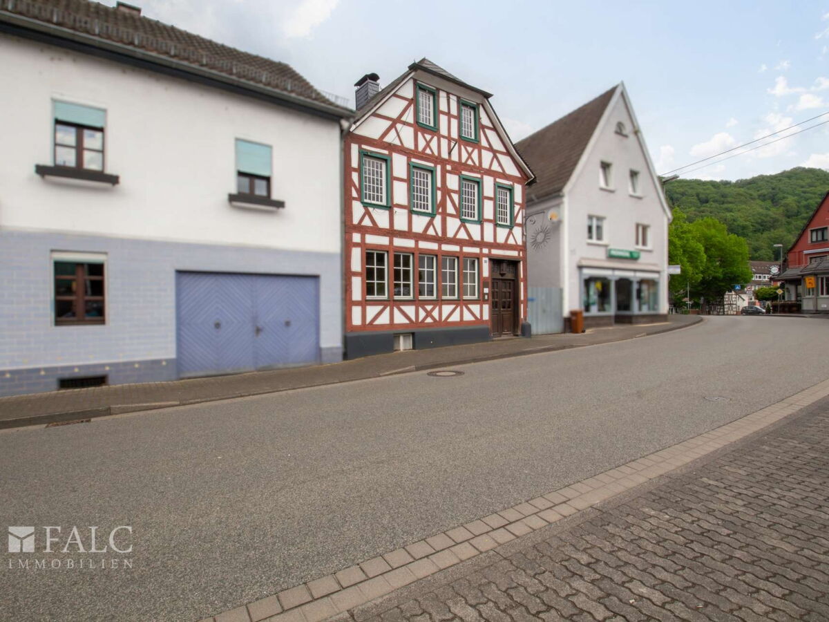 Straßenansicht