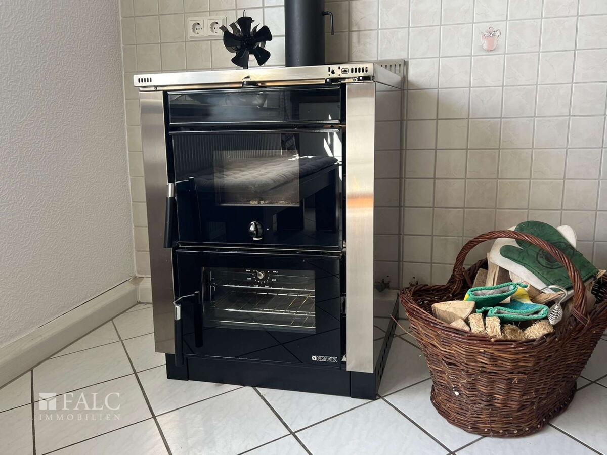 EG Küche Kochen mit Holz
