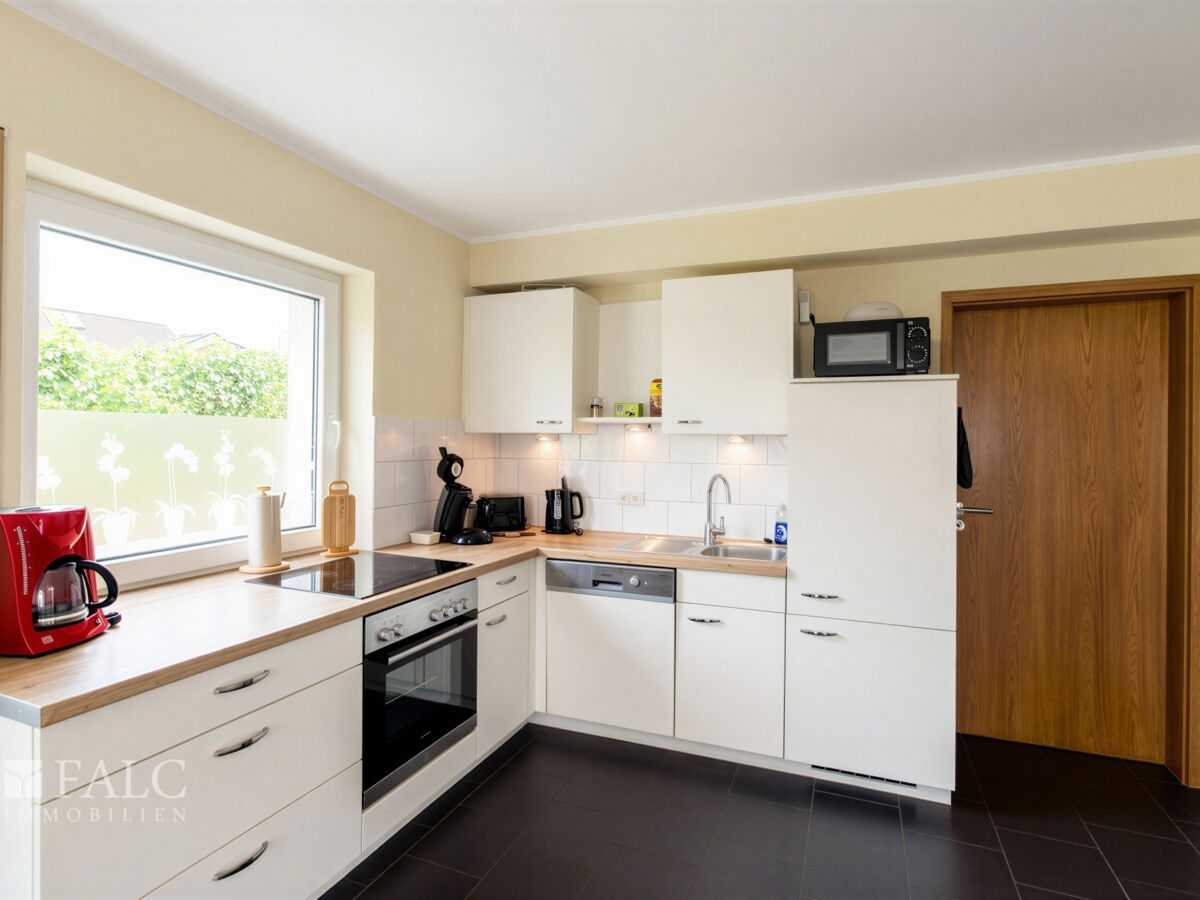 Küche (Wohnung 1/UG)