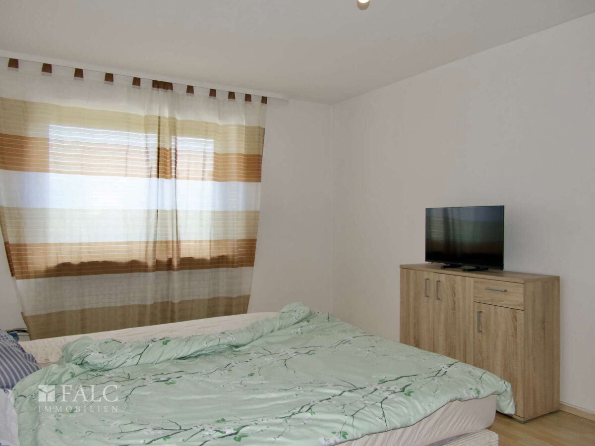 Schlafzimmer 1 von 3