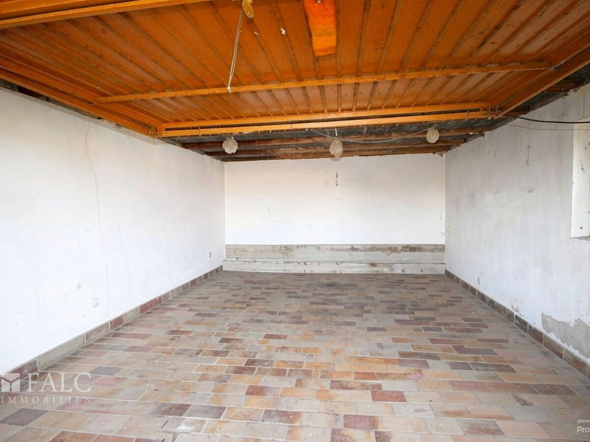 Garage - (KI)