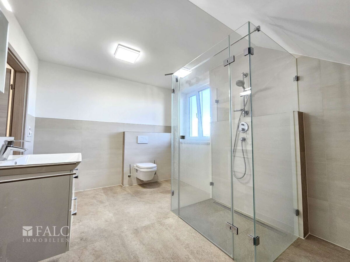 Badezimmer Dachgeschoss