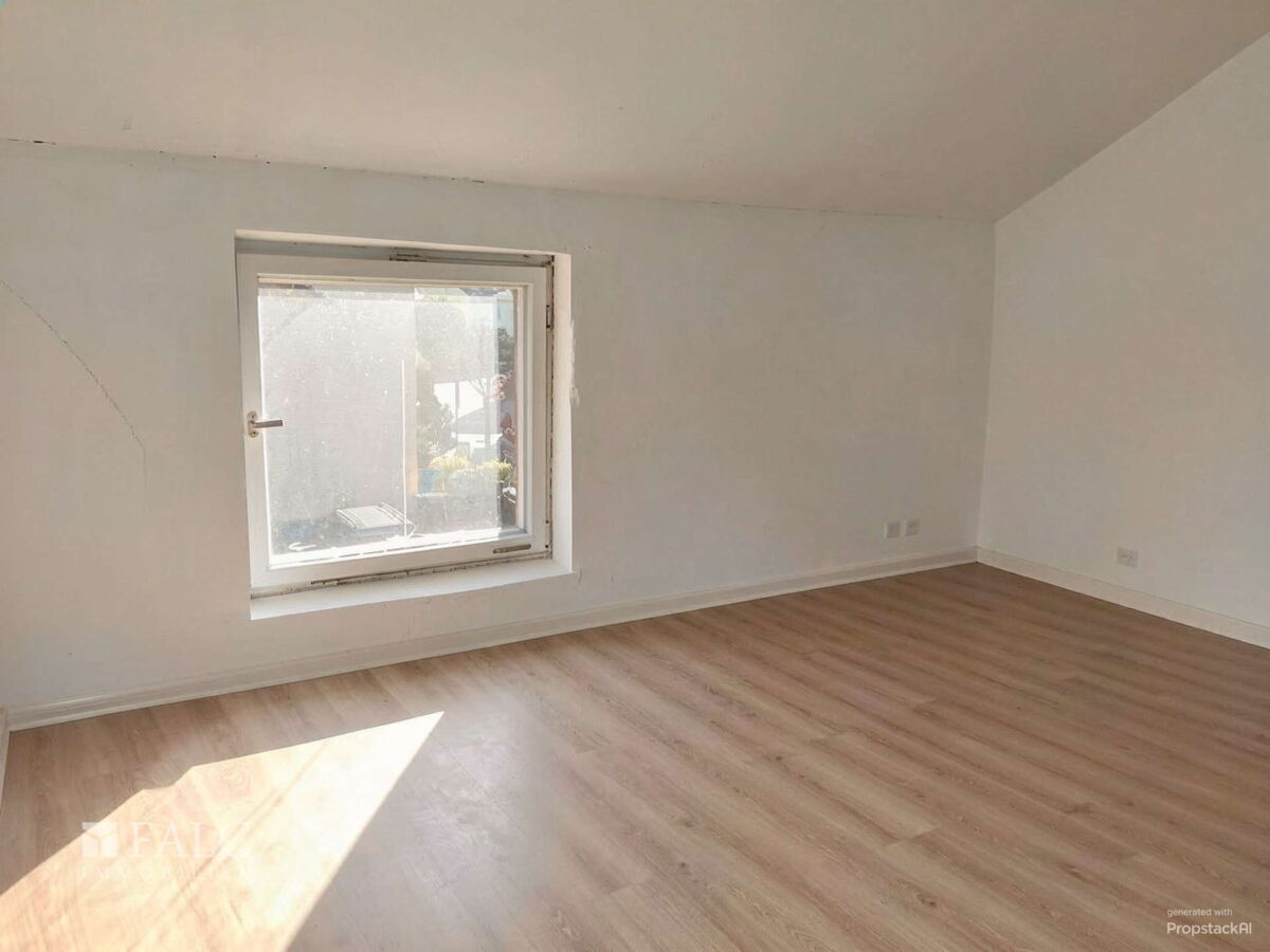 DG: Schlafzimmer-KI-geleert