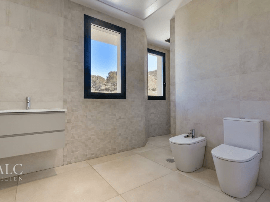 Badezimmer / Bathroom / Baño