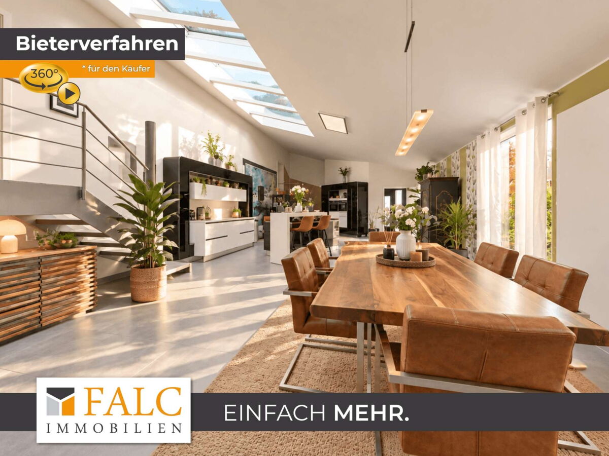 Offenes Wohnzimmer mit Essbereich