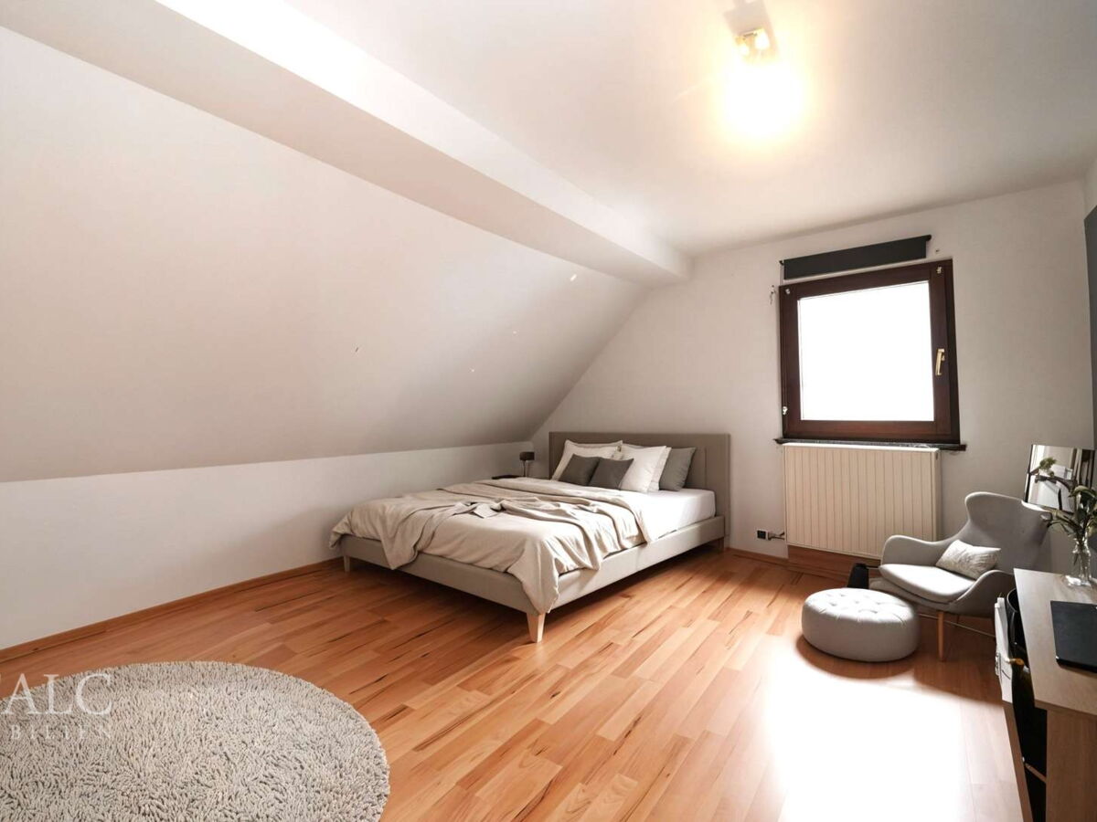 mögl. Kind-/Gästezimmer