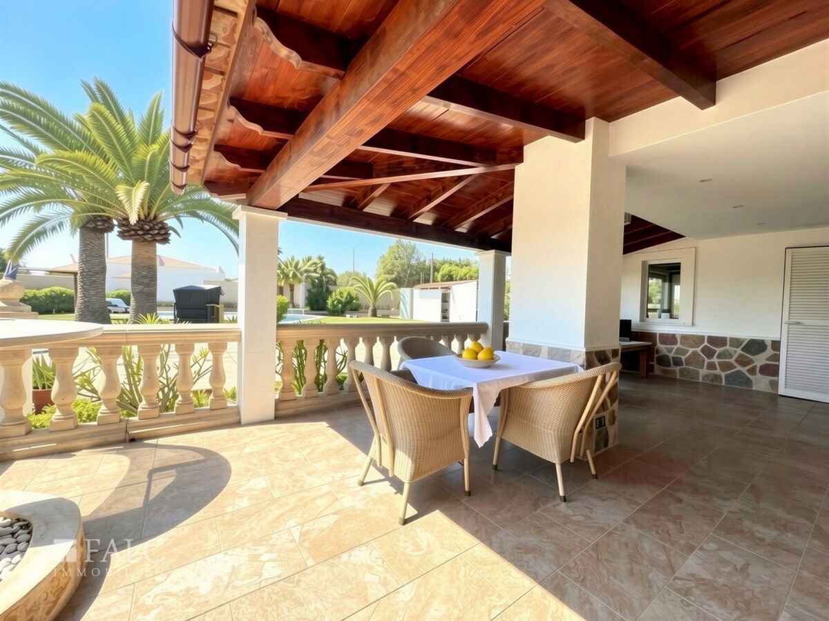 Überdachte Terrasse 