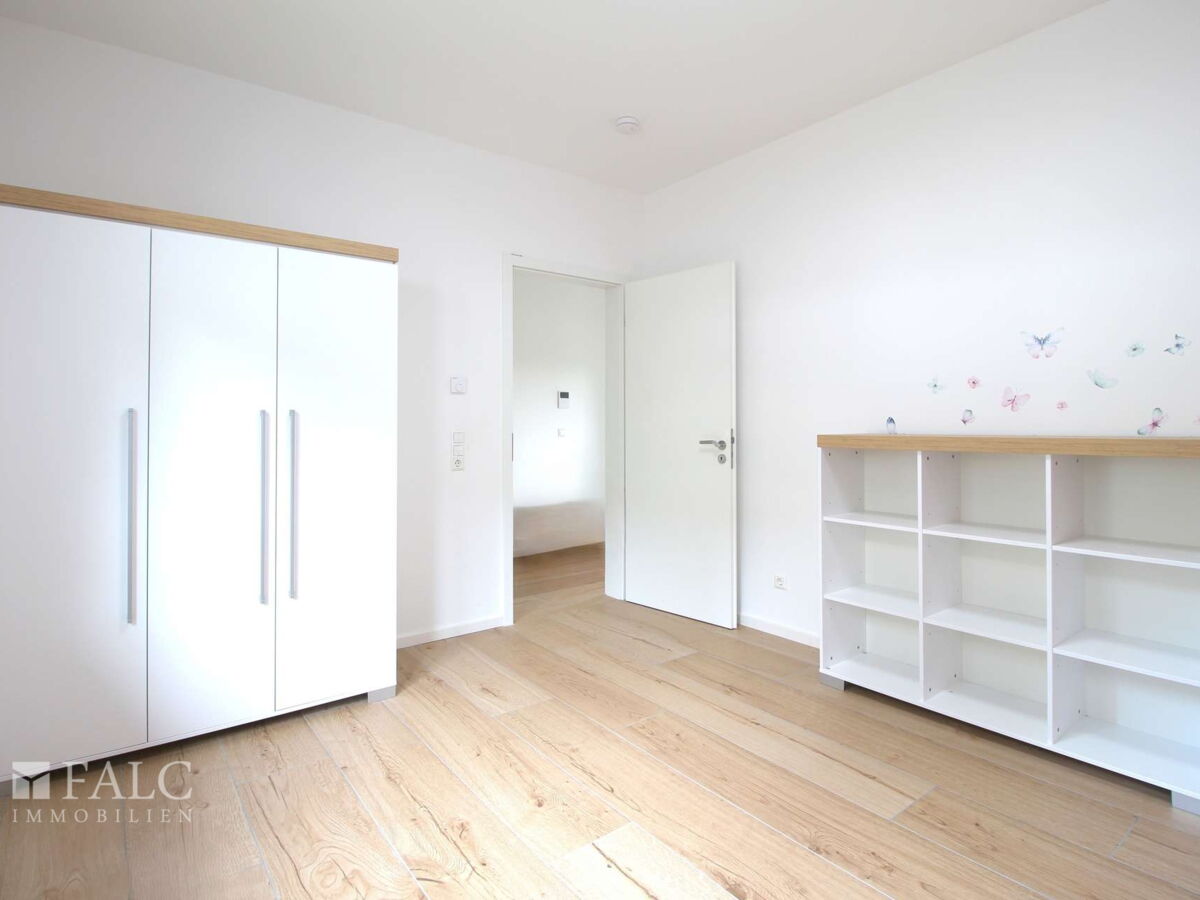 1. Zimmer EG 