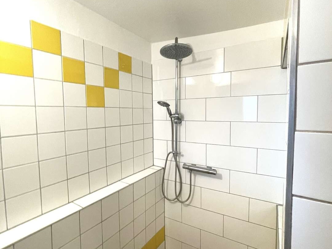 Dusche EG