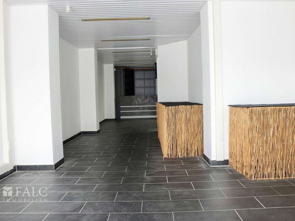 Praxisfläche vorne