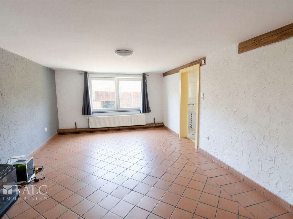 Schlafzimmer mit Zugang zum Bad
