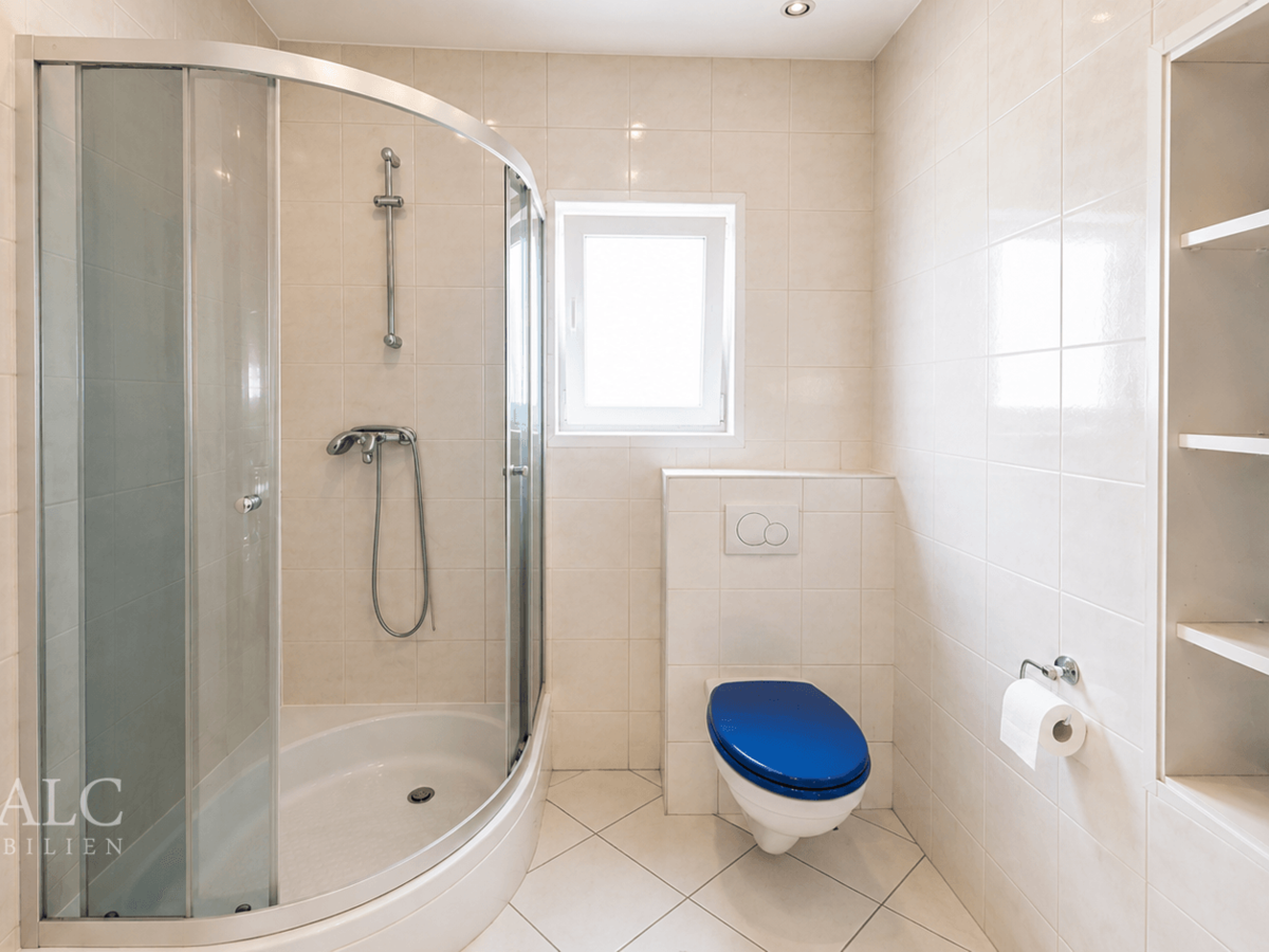 Badezimmer EG