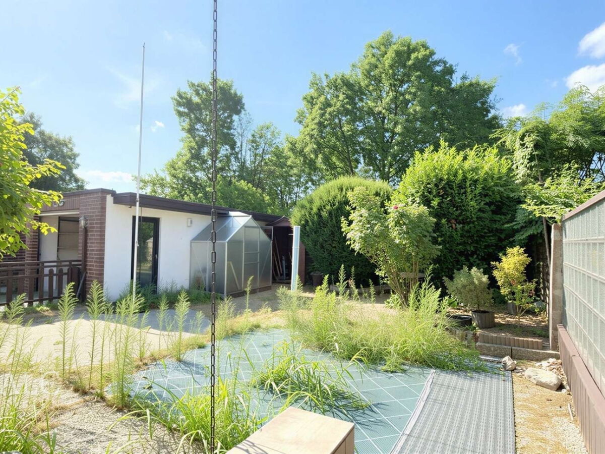 Garten - (KI generiert)