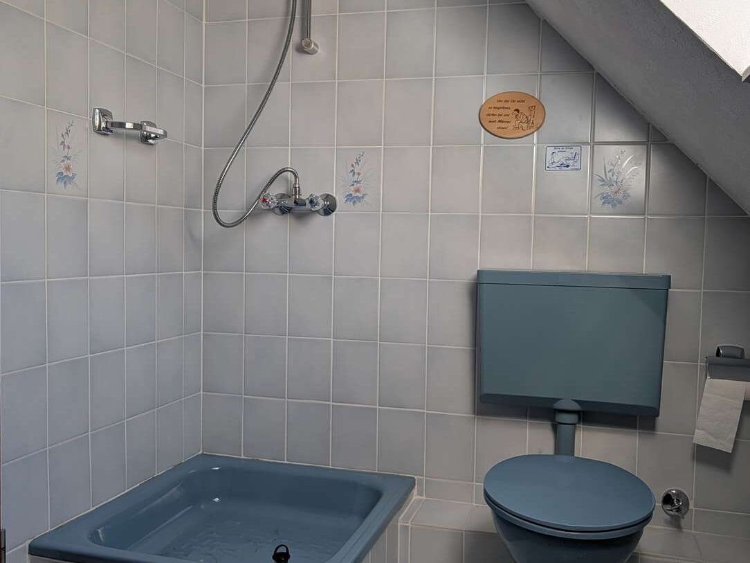 Badezimmer im DG