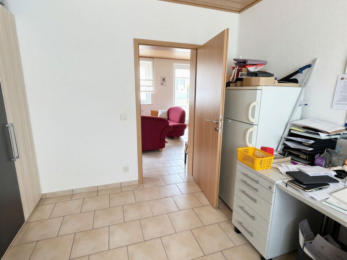 Büro 1 
