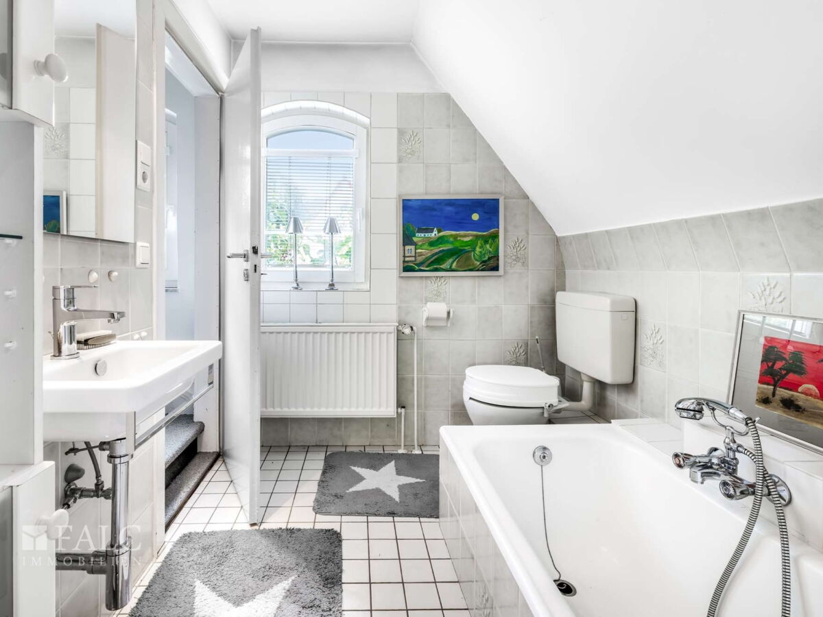 Badezimmer I - Obergeschoss
