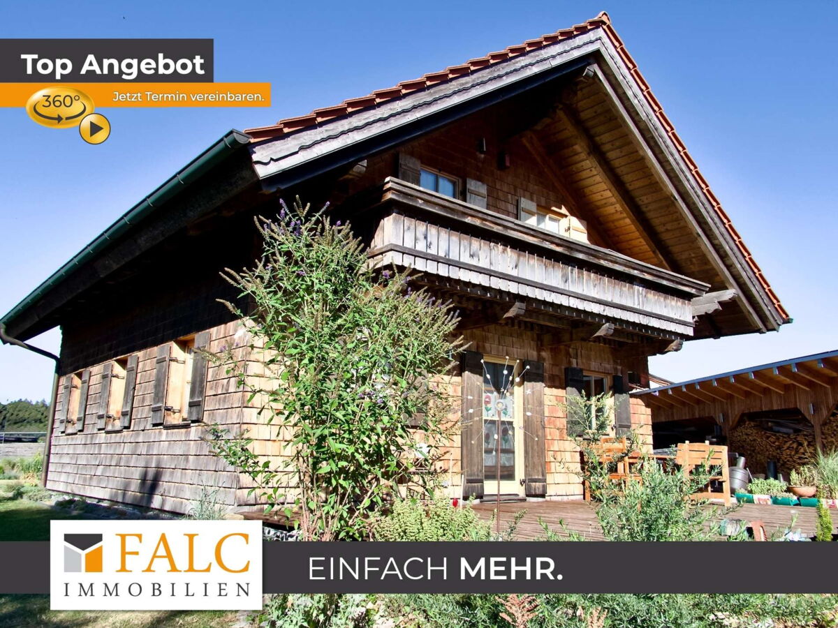 Ökologisches Naturholz-Massivhaus