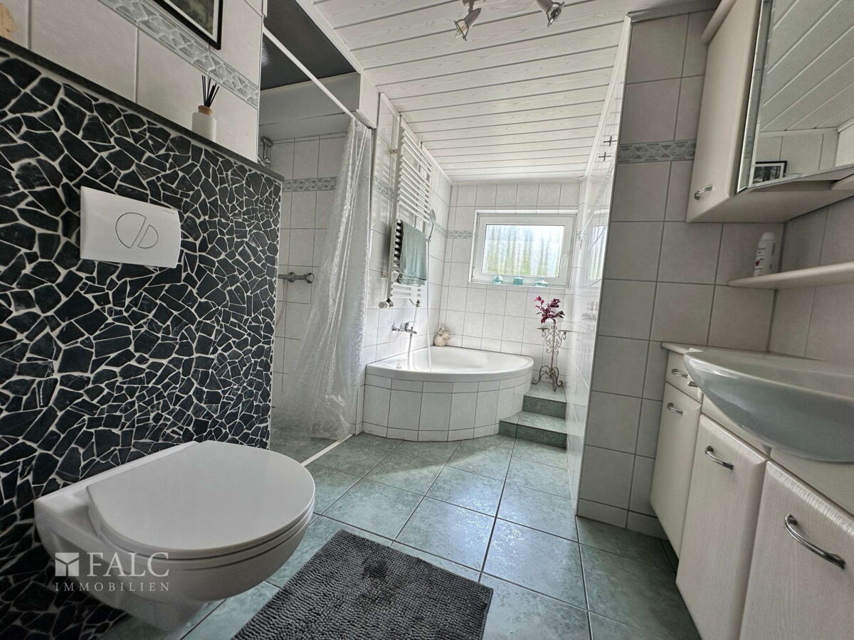 Badezimmer EG