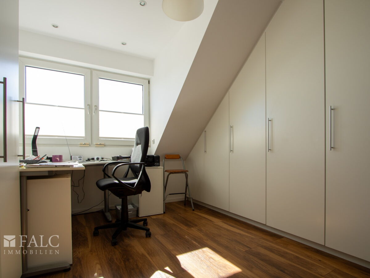 Arbeitszimmer DG