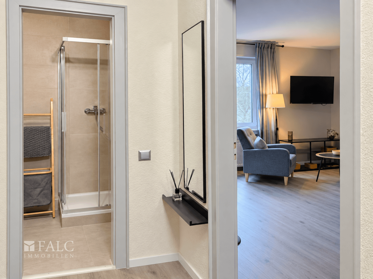 Flur mit Badezimmer