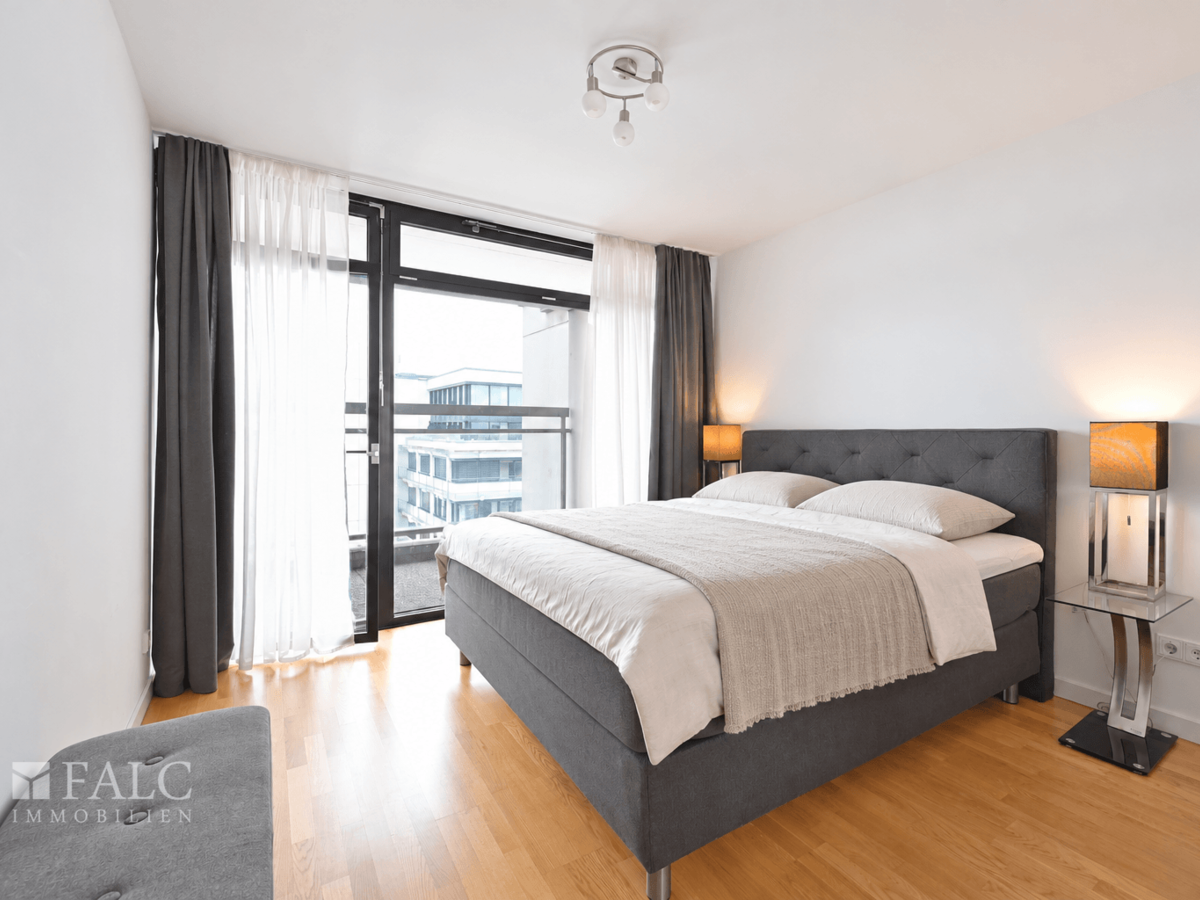 Schlafzimmer 1