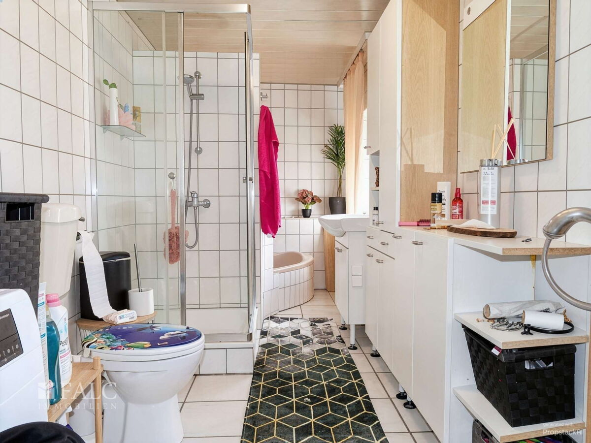 Wohnung 1: EG-Badezimmer