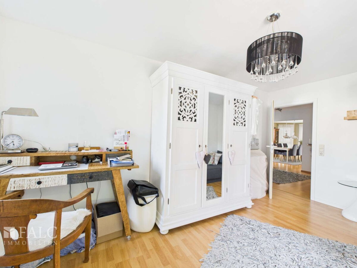 Arbeitszimmer/ Kinderzimmer 