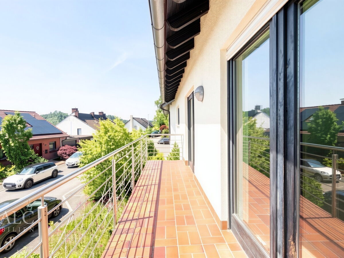 Großer Balkon - OG